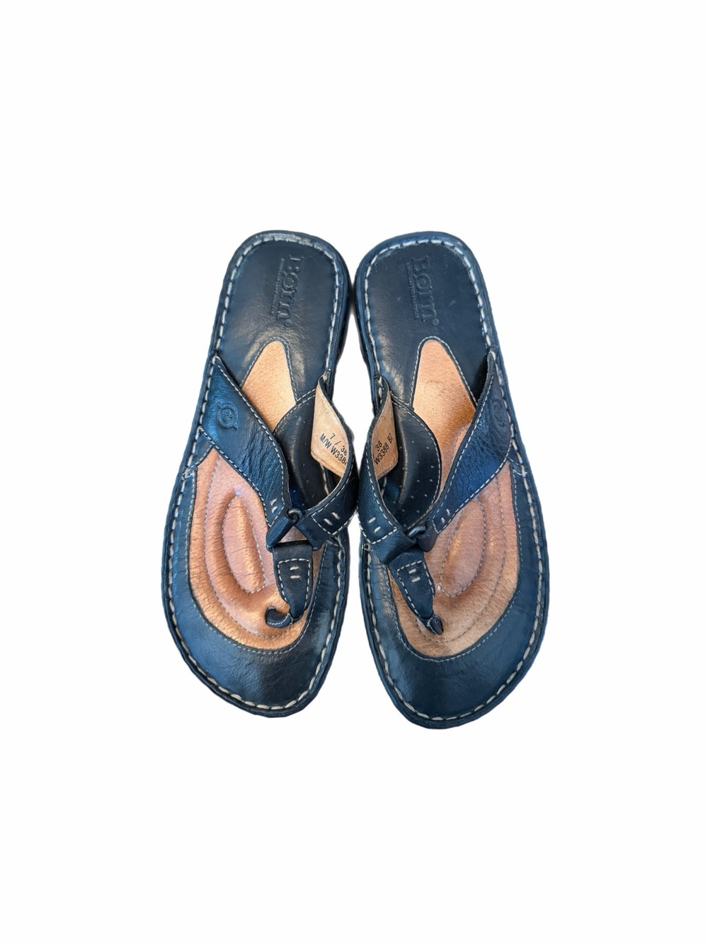 Born Black Leather Flip Flops Thong Sandals Padded Sole US 7
